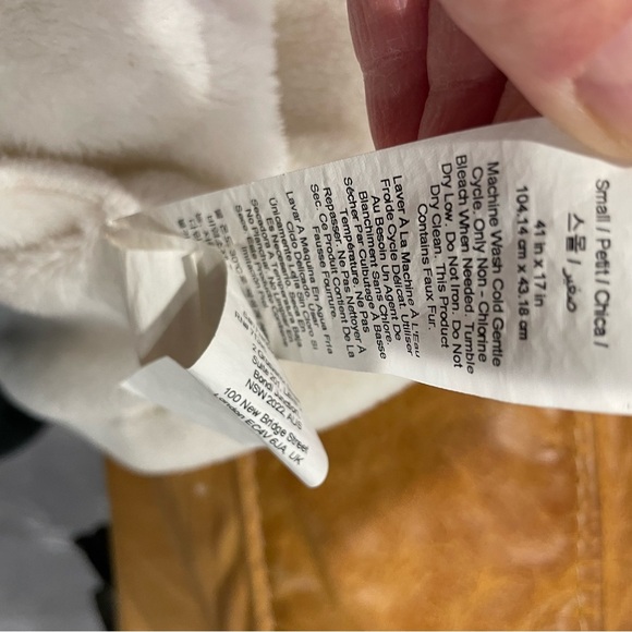 Pottery Barn Cream and Brown Faux Fur Trim Robe - Picture 4 of 11